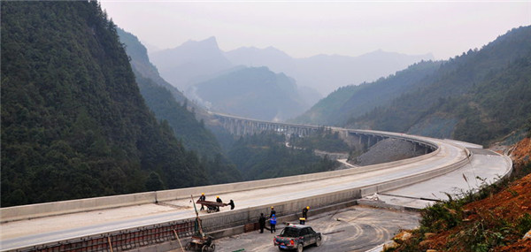 恩來恩黔高速公路1標(biāo)2標(biāo)